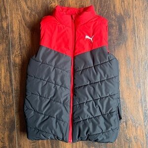 Puma Boy’s Size Puffer Vest size 10/12 (Z20)